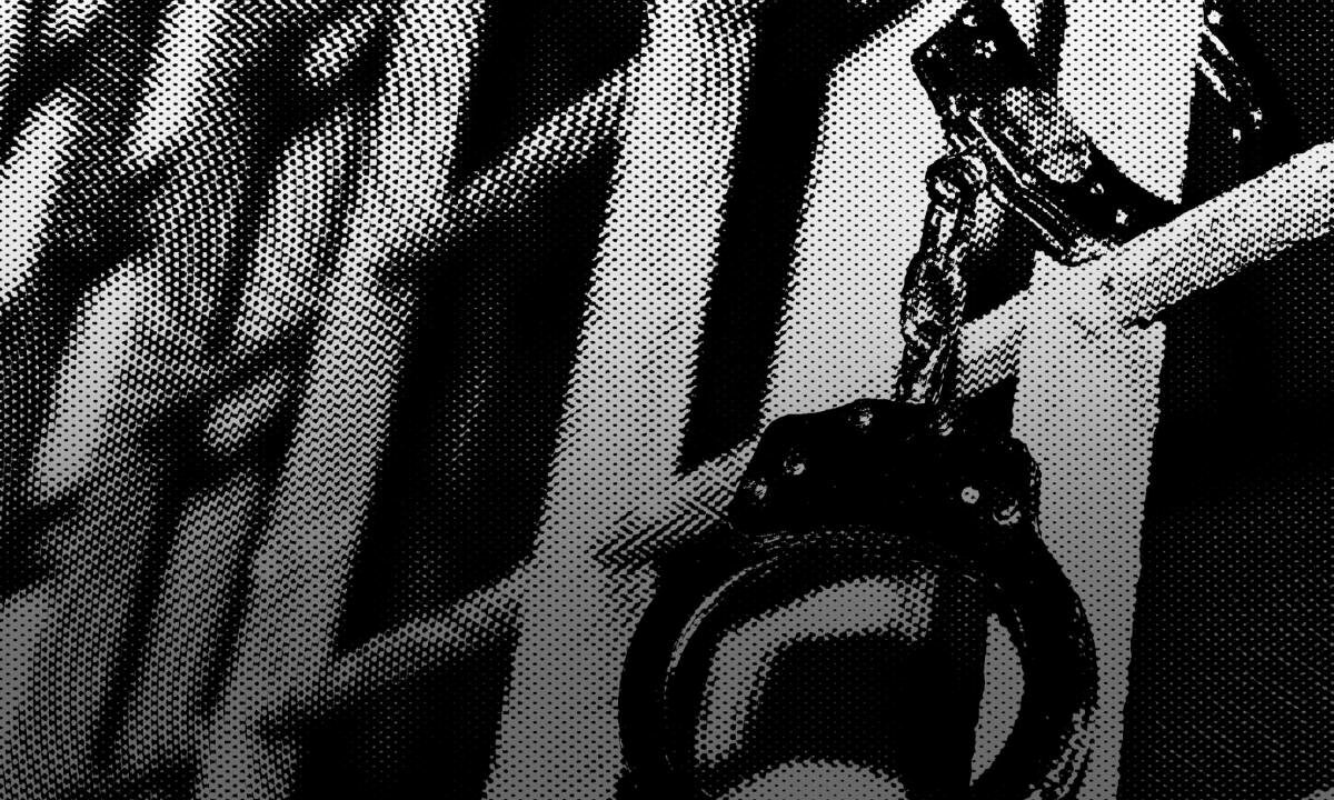 Prisonnier.es politiques : la Russie dépasse la barre des 1 000 détenus